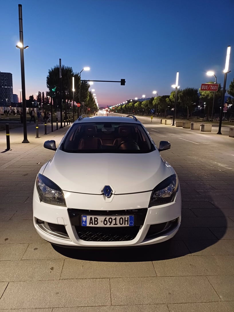 Rent a car in Tirana
