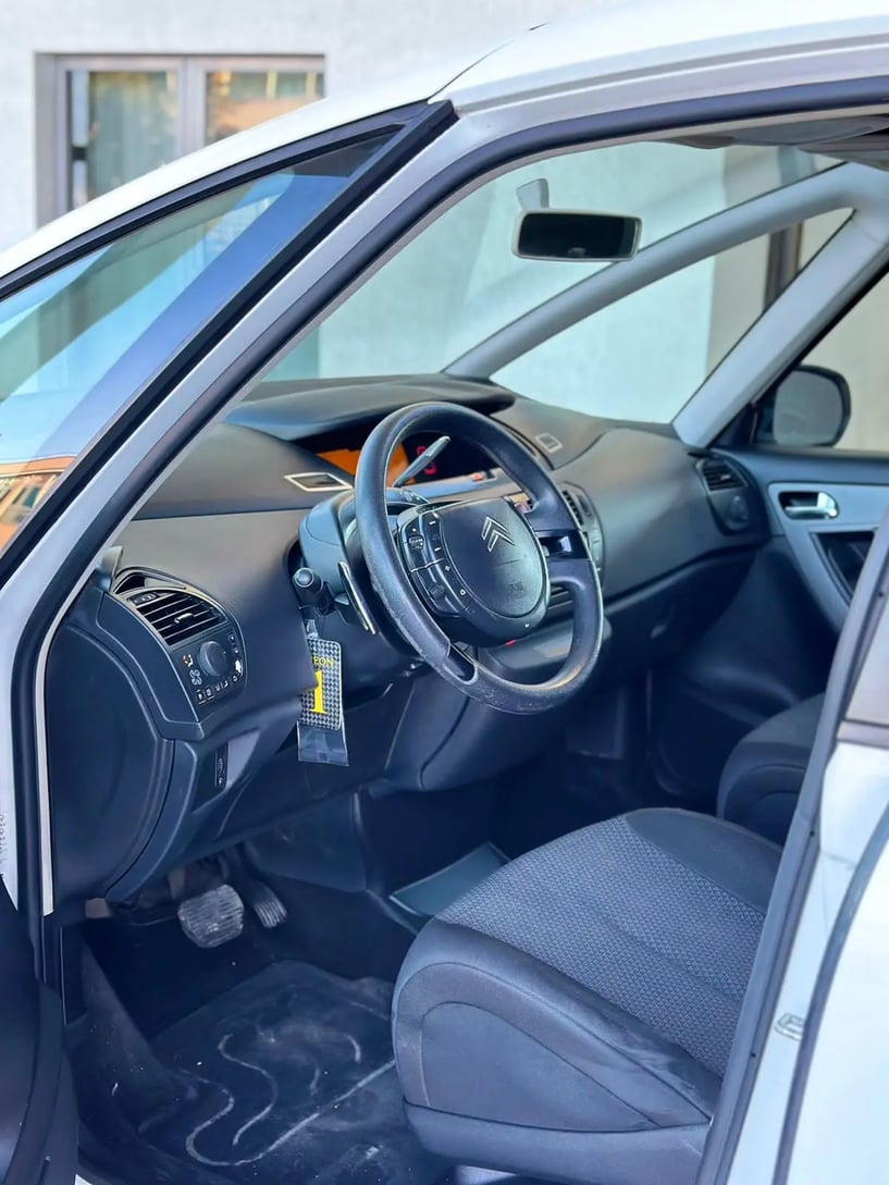 Louer une voiture à Tirana