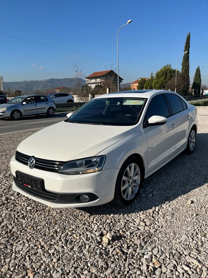 Rent a car in Tirana