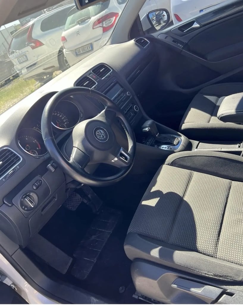 Rent a car in Tirana