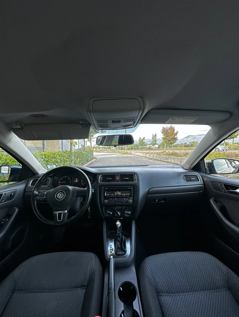 Wynajmij samochód w Tirana