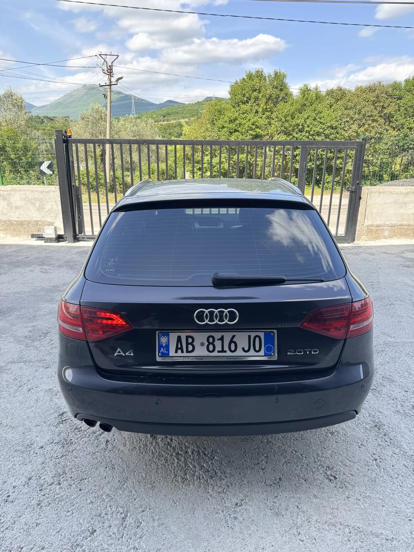 Wynajmij samochód w Tirana