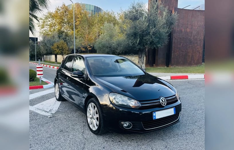 Rent a car in Tirana