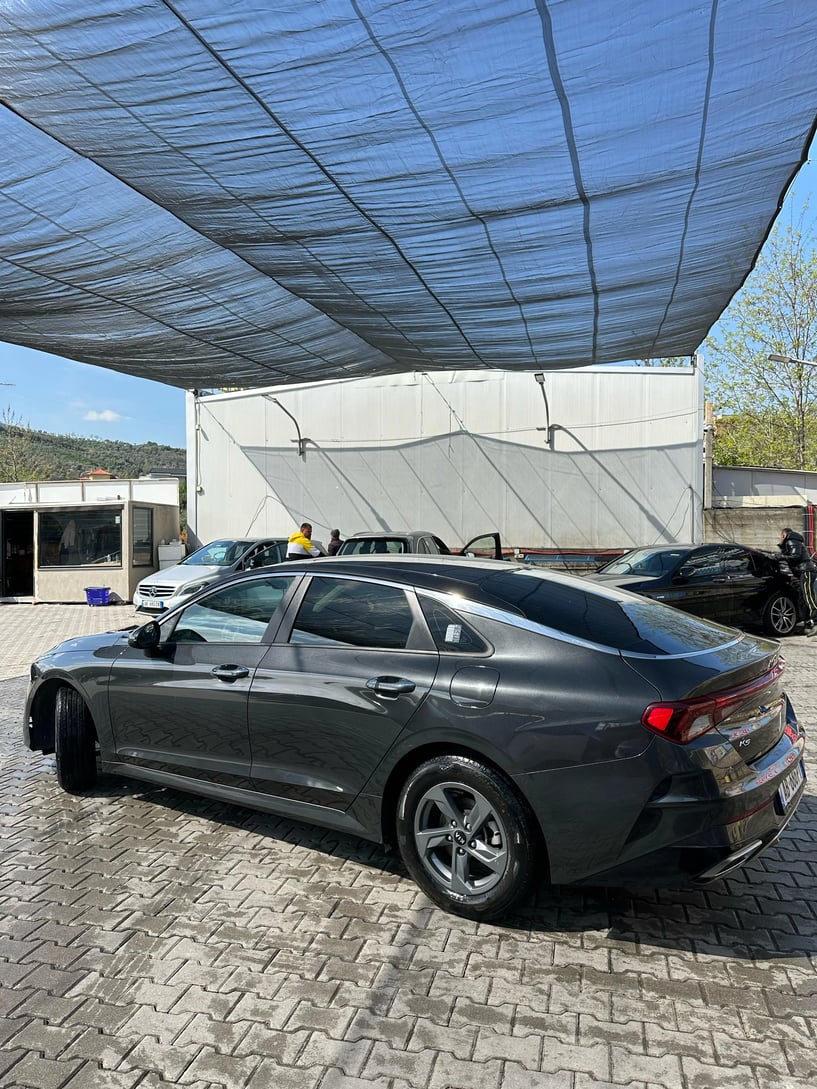 Rent a car in Tirana