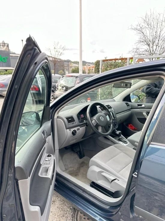 Rent a car in Tirana