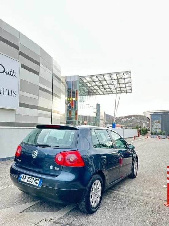 Rent a car in Tirana