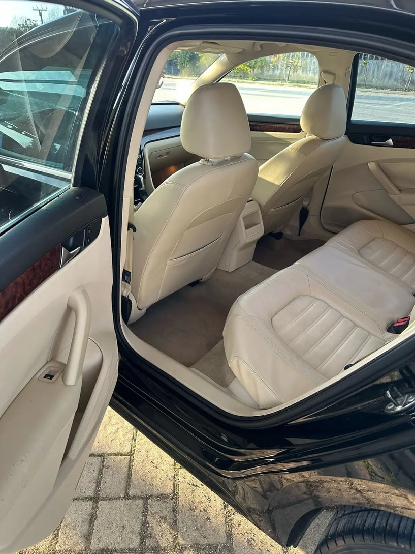 Noleggia un'auto a Tirana