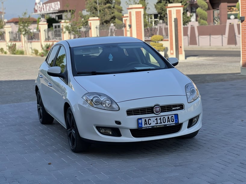 Alquila un coche en Durrës