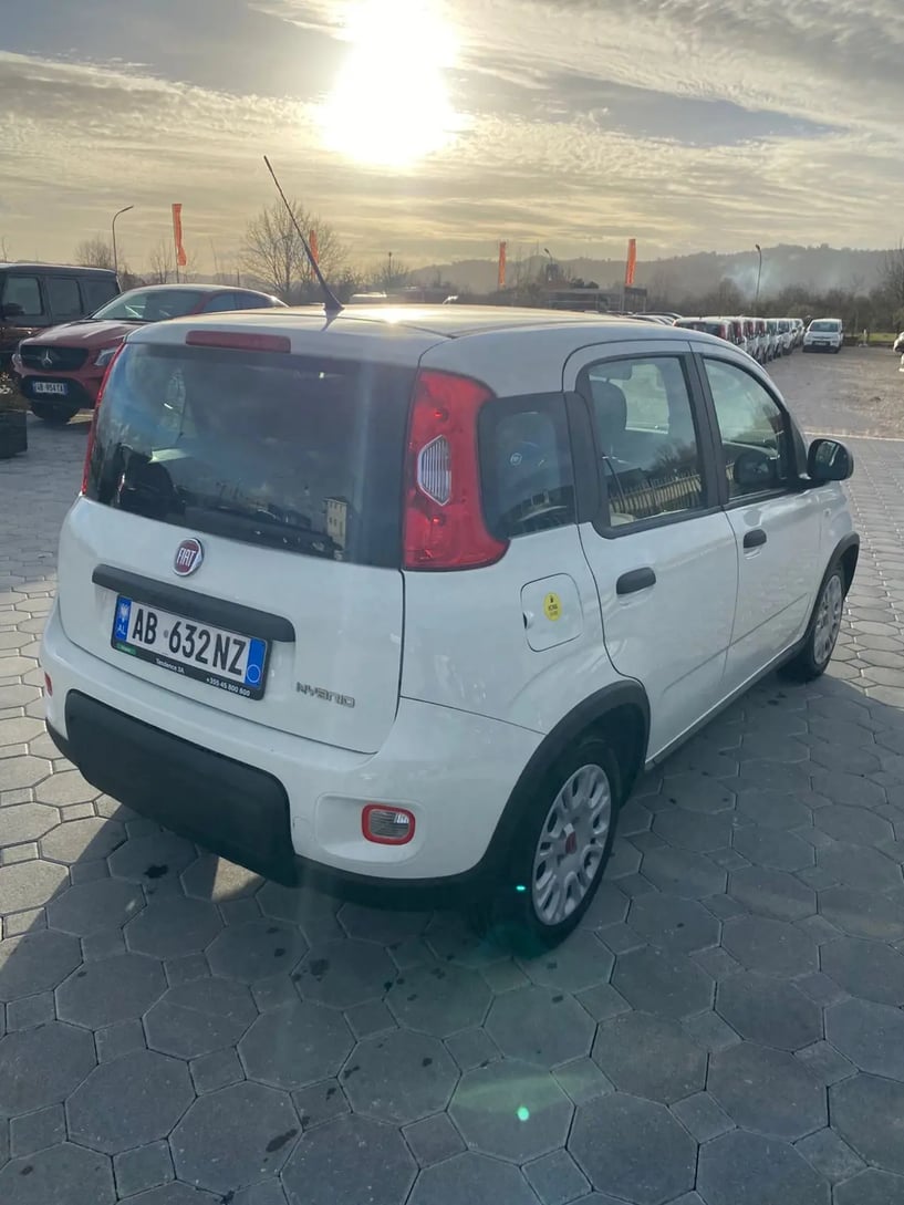 Wynajmij samochód w Tirana