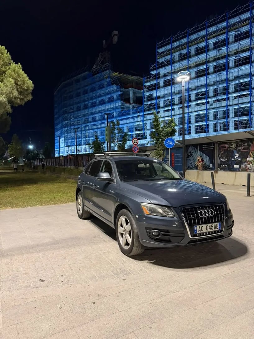 Rent a car in Tirana
