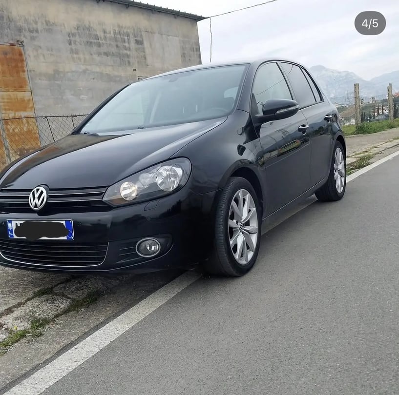 Rent a car in Tirana