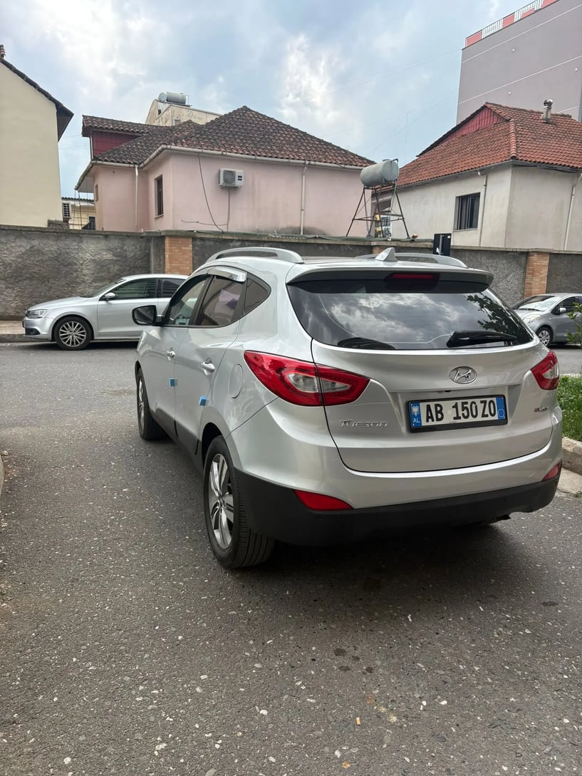 Rent a car in Tirana