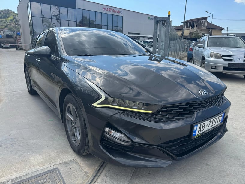 Louer une voiture à Tirana