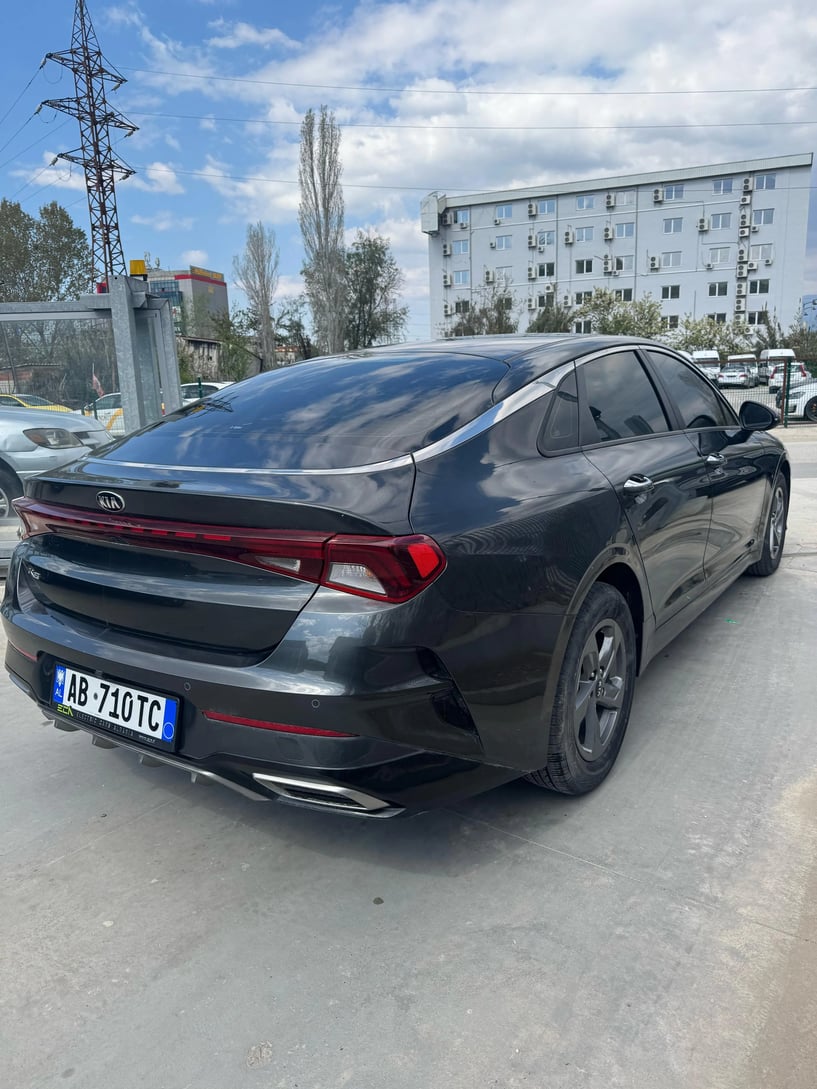 Louer une voiture à Tirana
