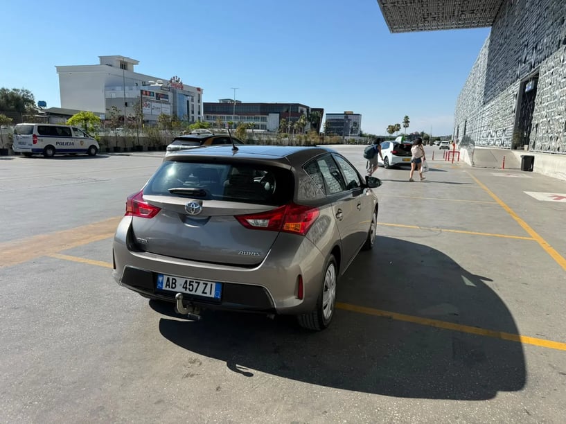 Rent a car in Tirana
