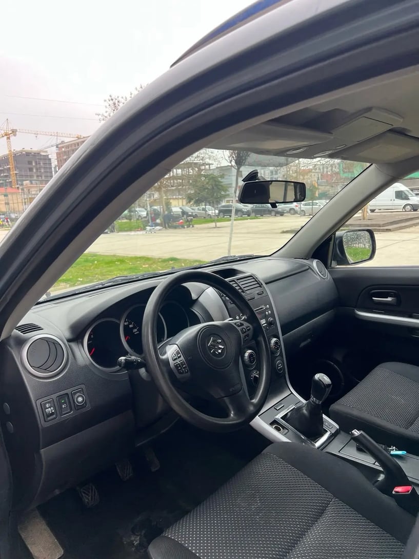 Rent a car in Tirana