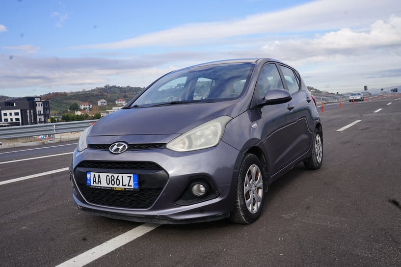 Louer une voiture à Tirana
