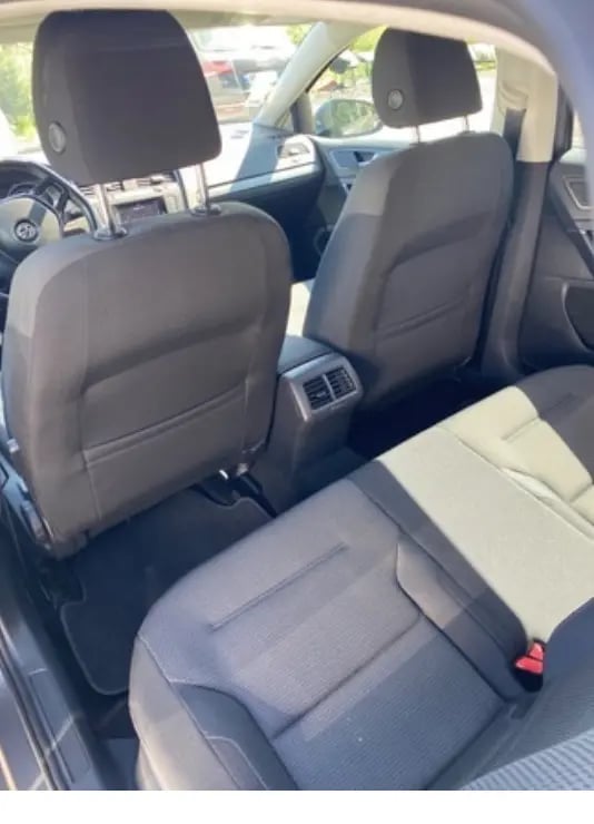 Noleggia un'auto a Tirana