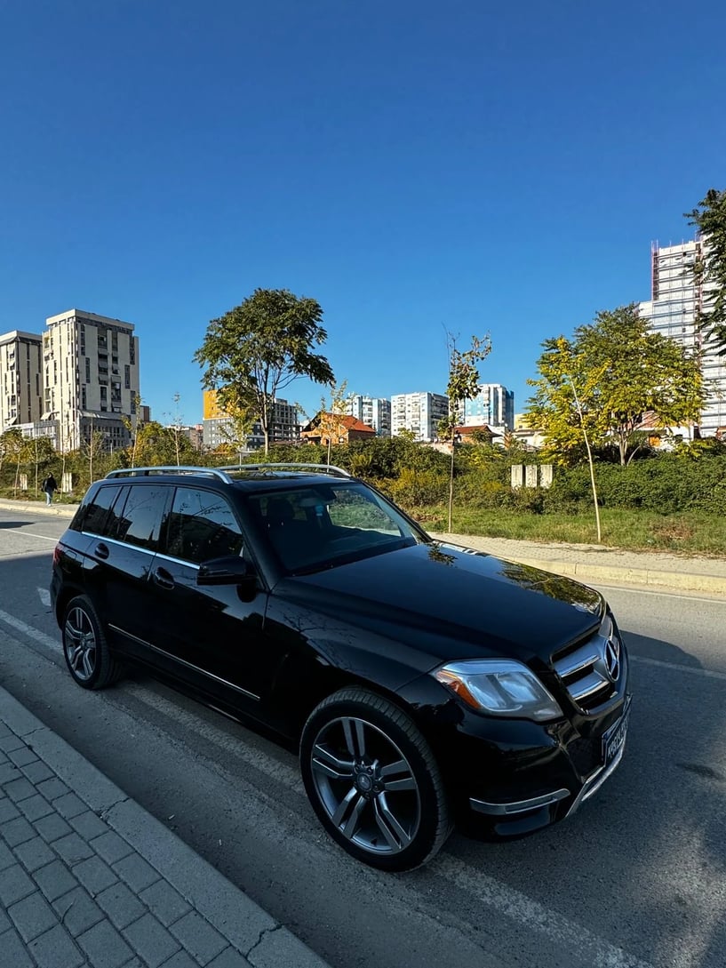 Rent a car in Tirana