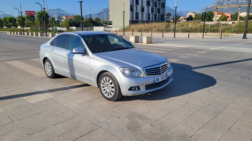Rent a car in Tirana