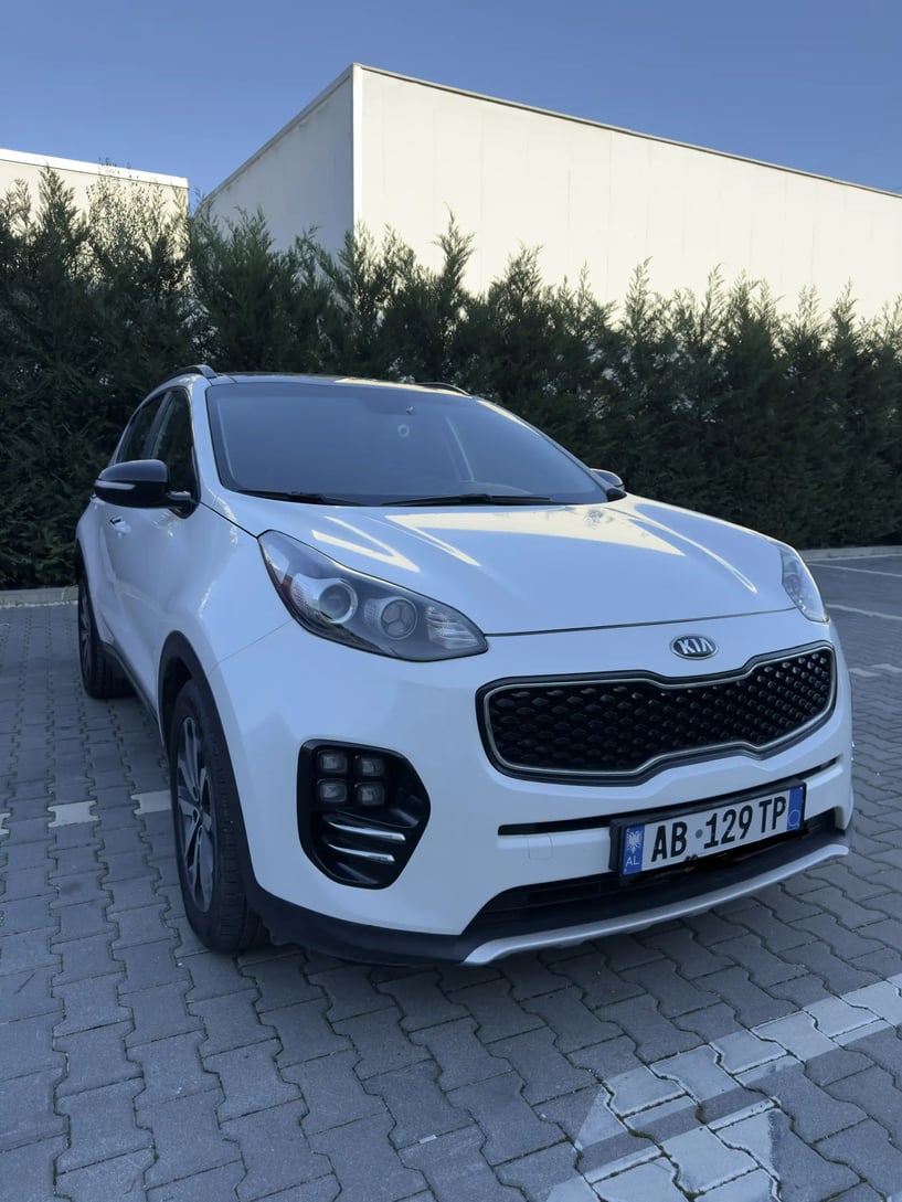 Wynajmij samochód w Tirana