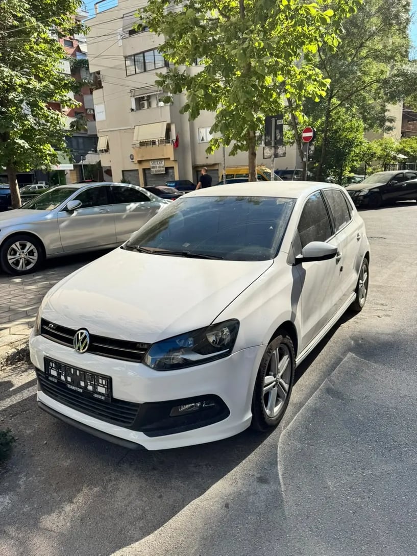 Louer une voiture à Tirana