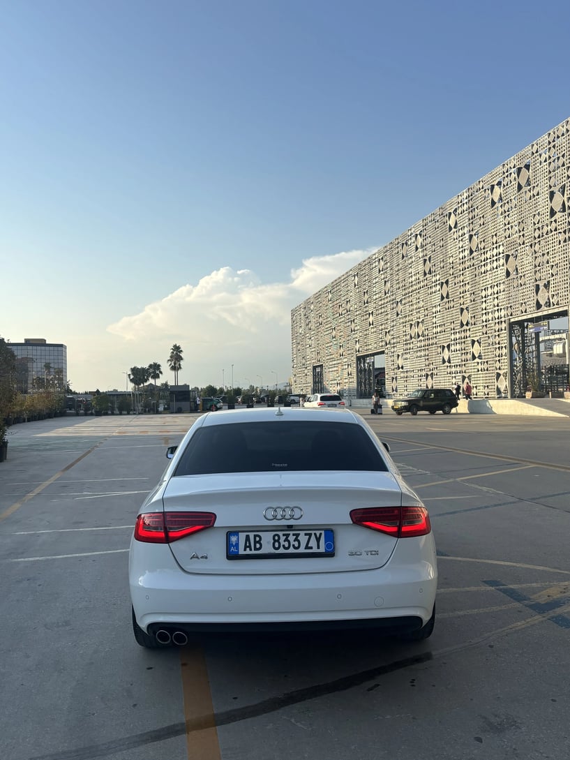 Auto mieten in Tirana
