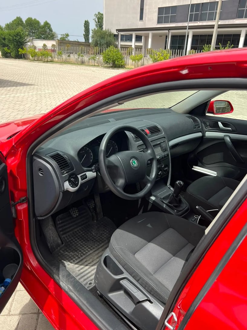 Auto mieten in Tirana