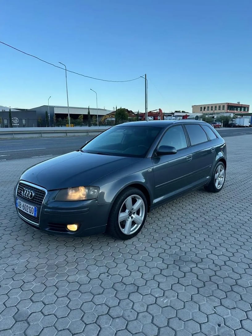 Louer une voiture à Tirana