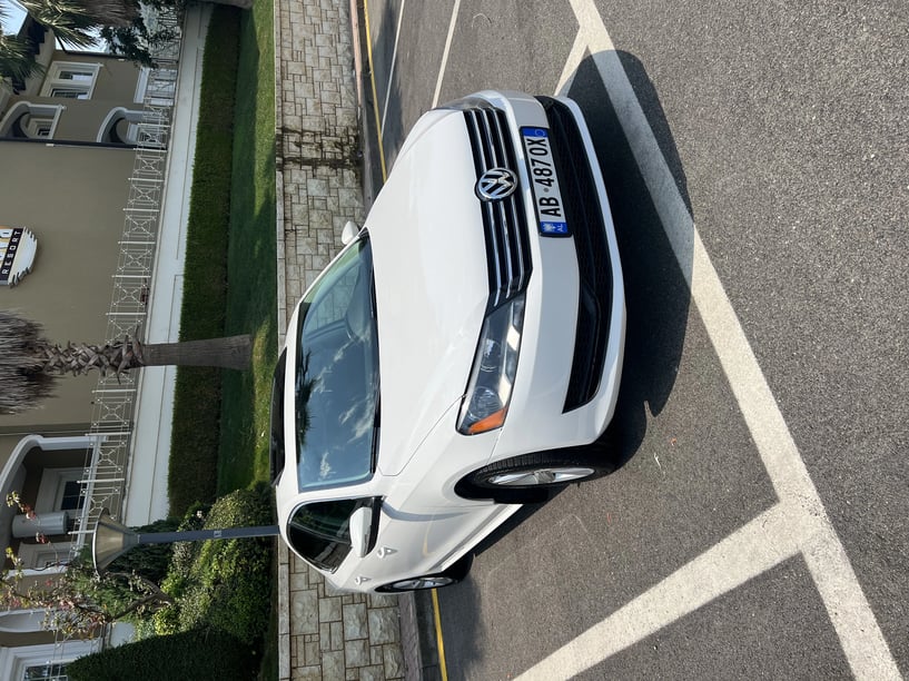 Louer une voiture à Tirana