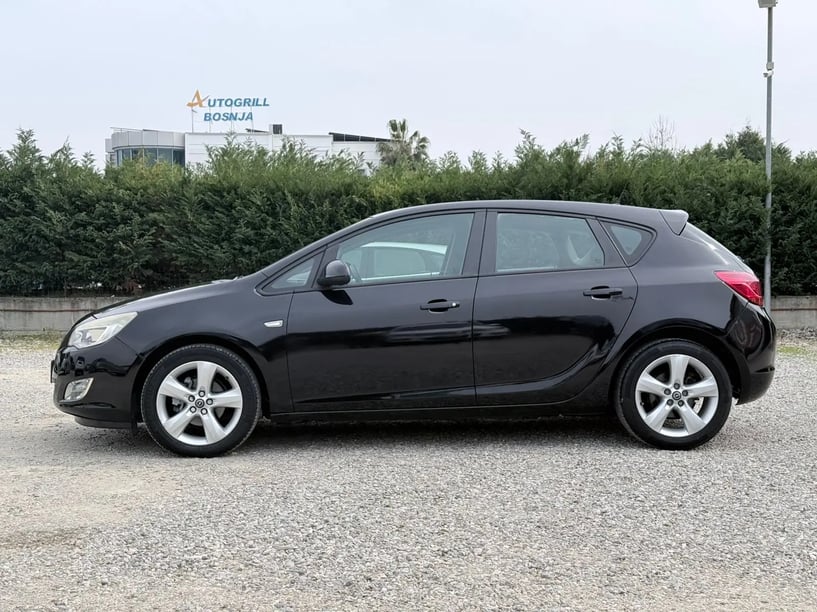 Rent a car in Tirana
