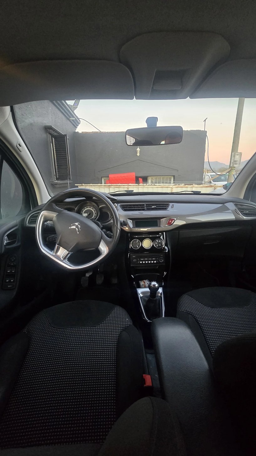 Rent a car in Tirana