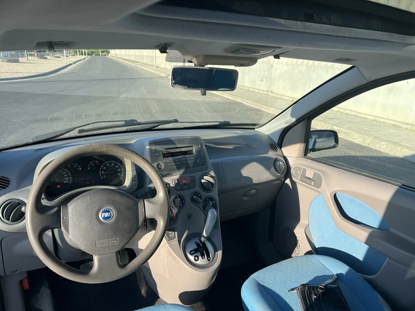 Alquila un coche en Durrës