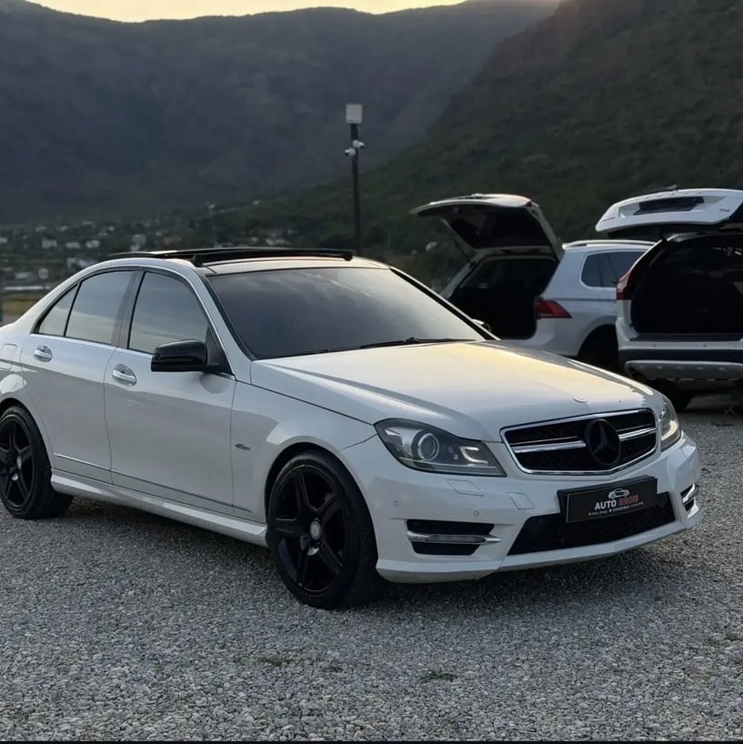 Rent a car in Tirana
