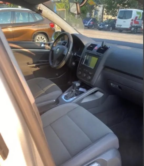 Rent a car in Tirana