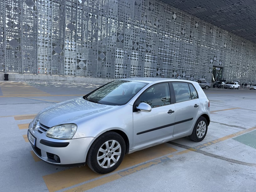 Rent a car in Tirana