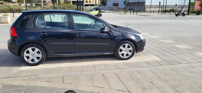 Rent a car in Tirana