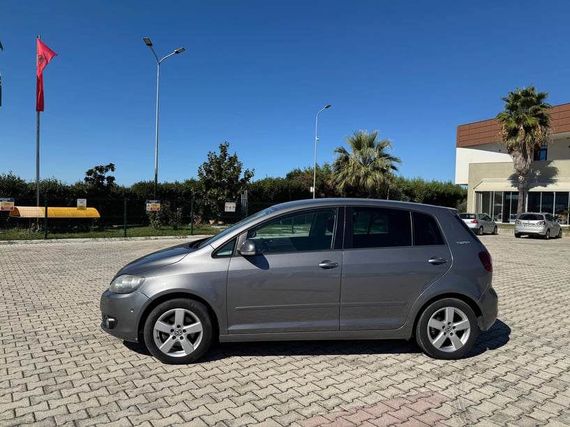Louer une voiture à Tirana