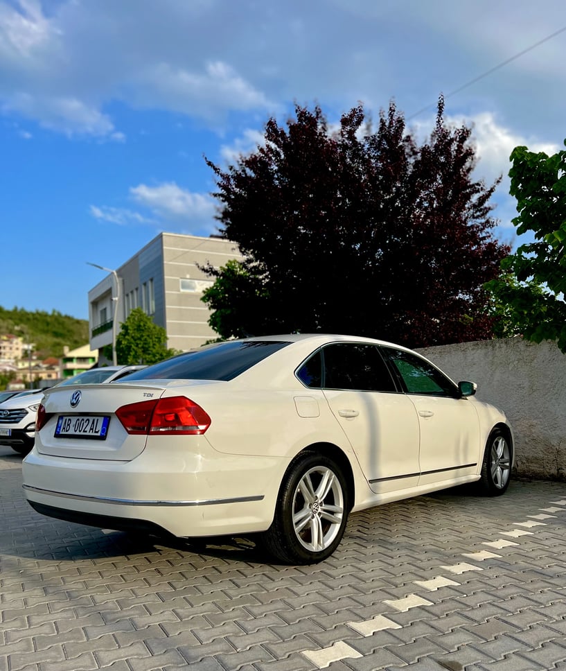 Louer une voiture à Tirana