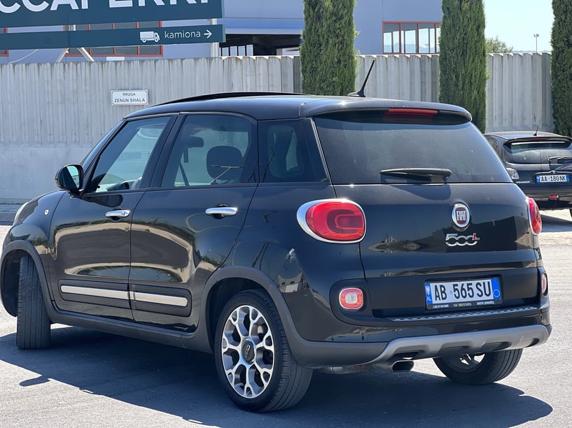 Rent a car in Durrës