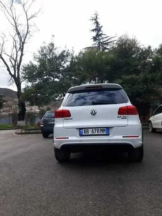 Wynajmij samochód w Tirana