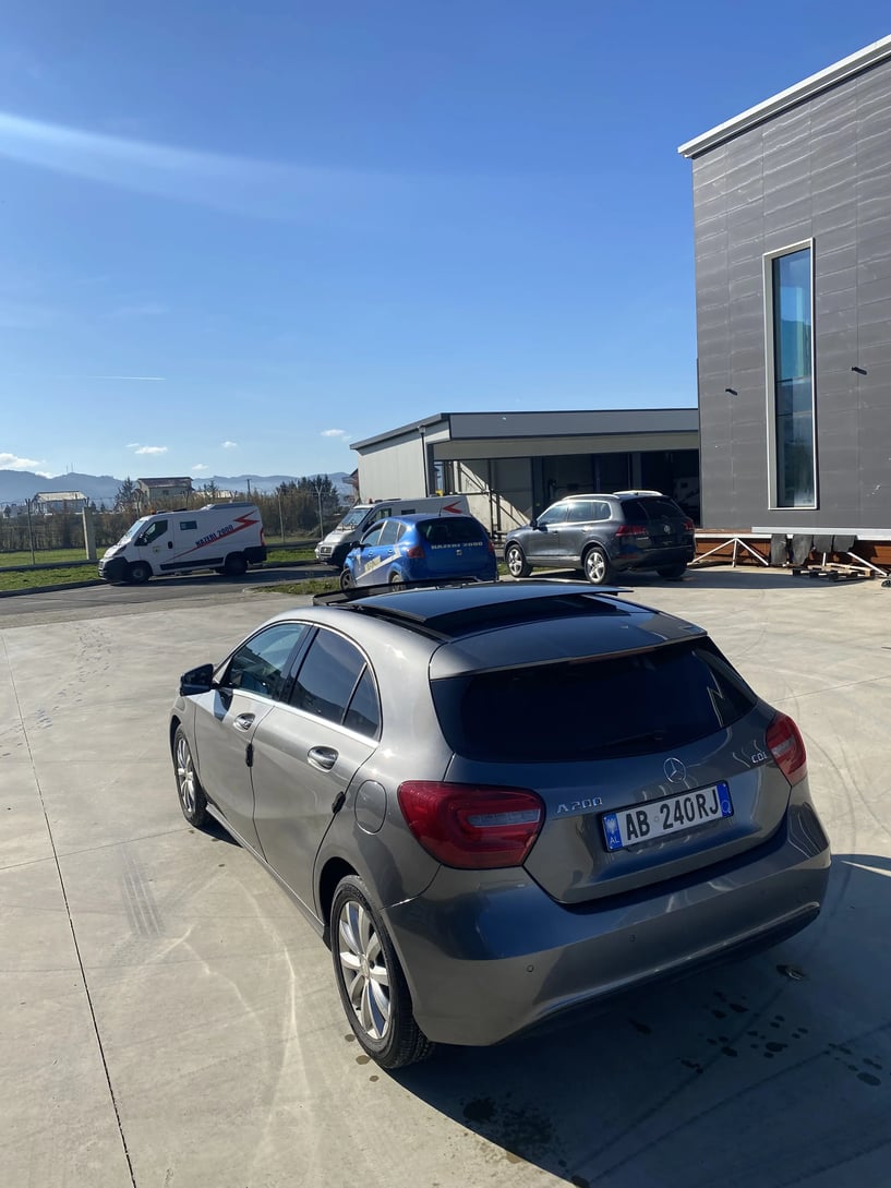 Auto mieten in Tirana
