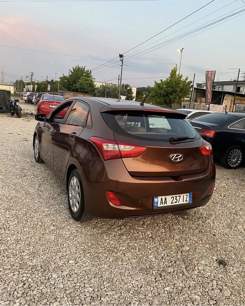 Rent a car in Tirana