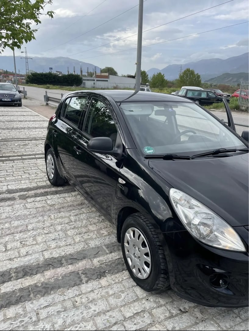 Louer une voiture à Tirana