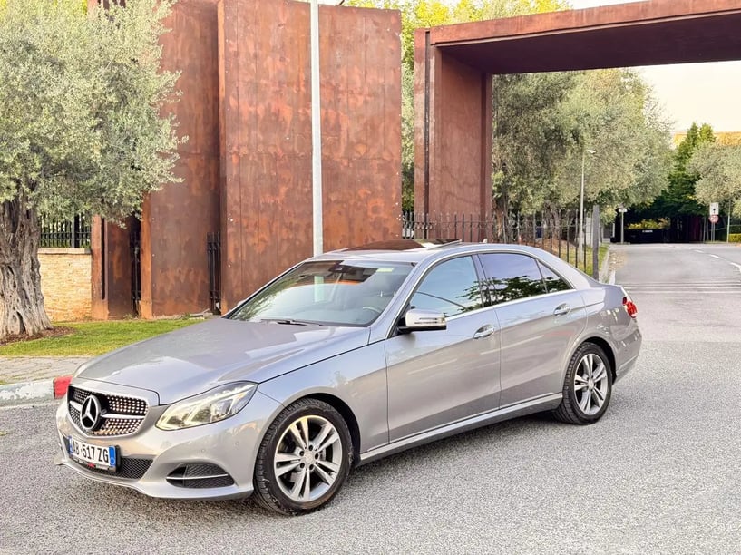 Rent a car in Tirana