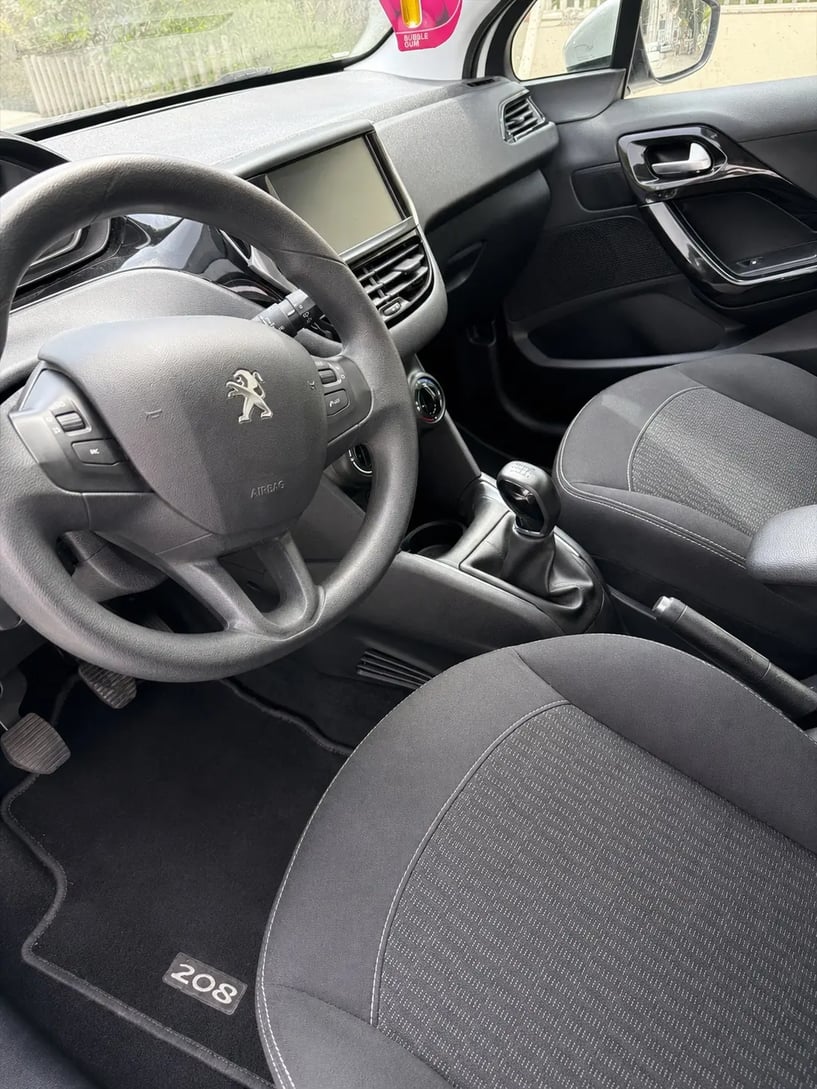 Rent a car in Tirana