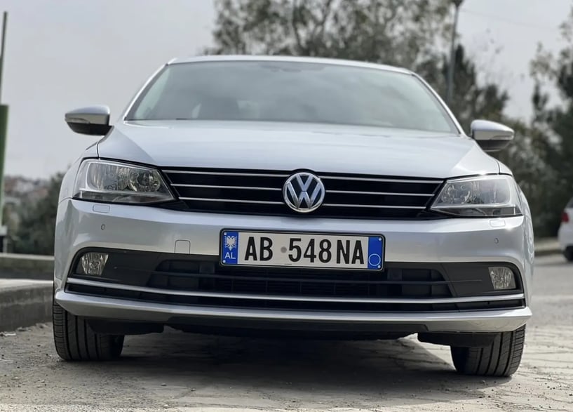 Louer une voiture à Tirana