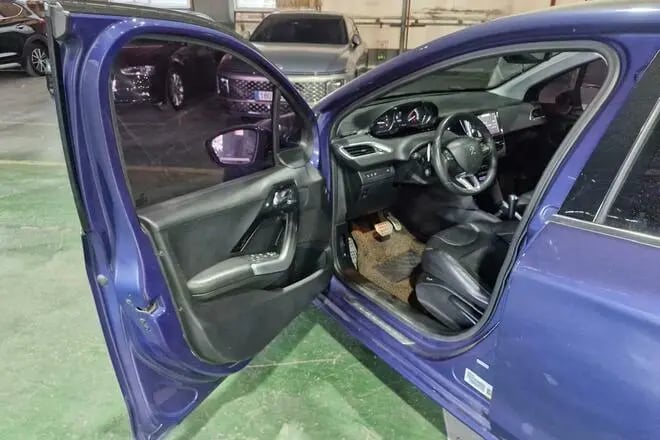 Wynajmij samochód w Tirana