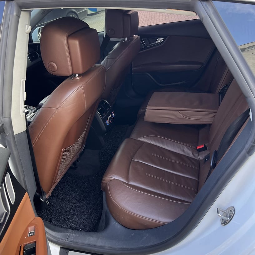 Rent a car in Tirana