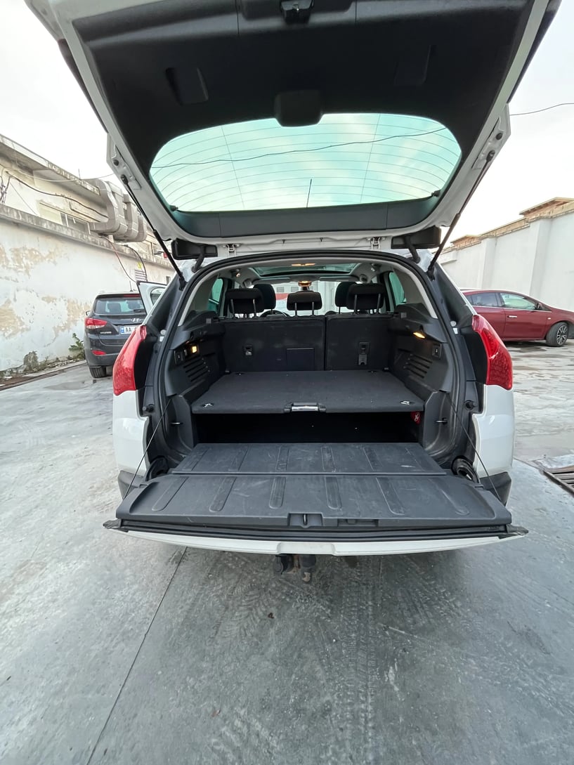 Louer une voiture à Tirana